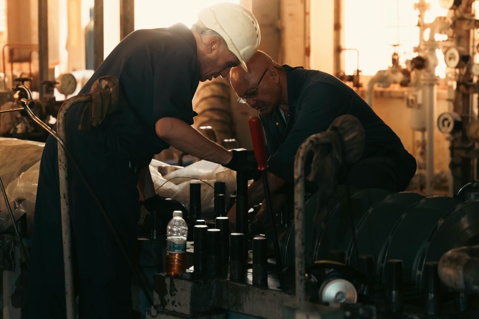 Oil and gas industry sector paying a premium for safety compliance staff